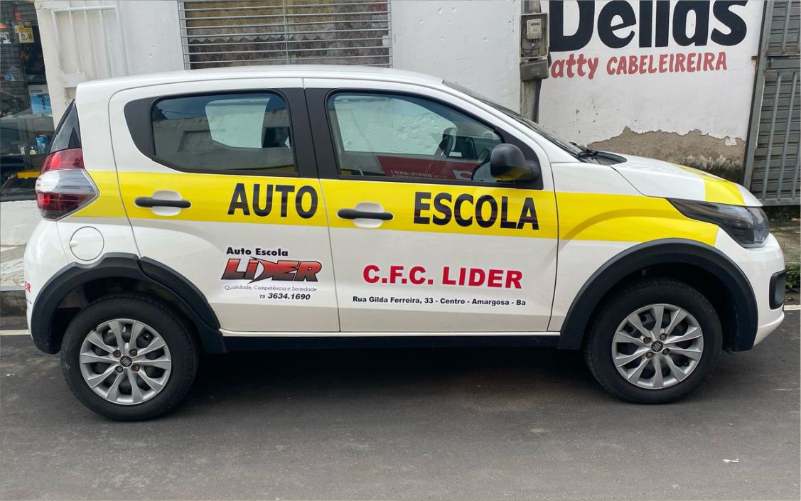 Envelopamento da Auto Escola Líder